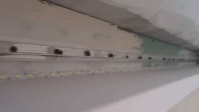 Натяжные потолки Глянец с подсветкой в нише 1 смотреть онлайн