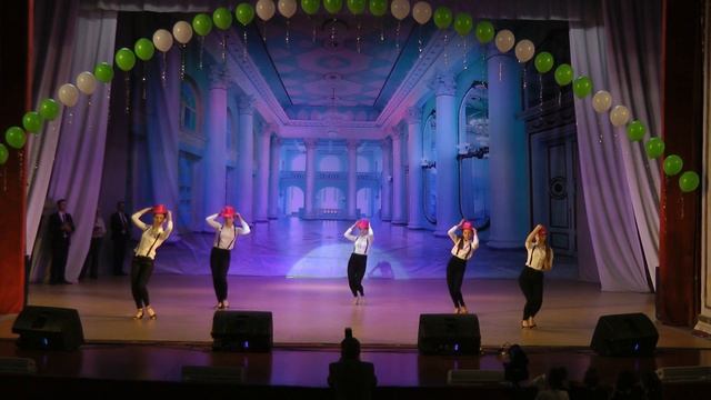 "Дело в шляпе", МБУ КСЦ, ТС "Елена" смотреть онлайн