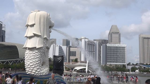 Stock Video: Singapore Merlion смотреть онлайн