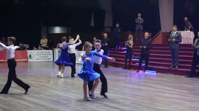 Чачача Тима и Настя, Д-класс Family Dance Festival, 1 декабря, 2018 смотреть онлайн