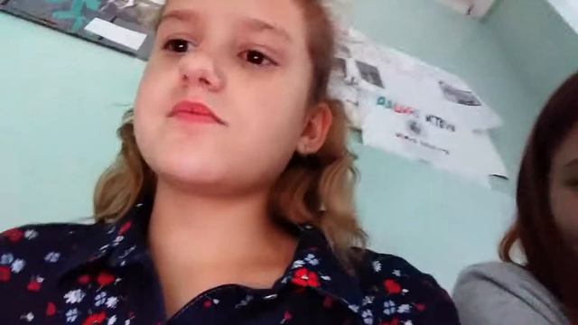 Я в школе и мой маленький влог (описание) смотреть онлайн