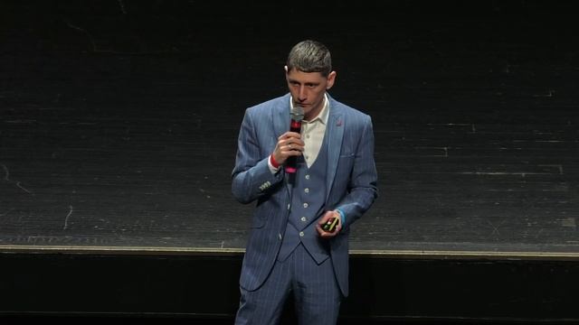 ?Открытый мир 2023 \ Александр Беспалов: Капитал. Релокация и управление финансами в новом мире смотреть онлайн
