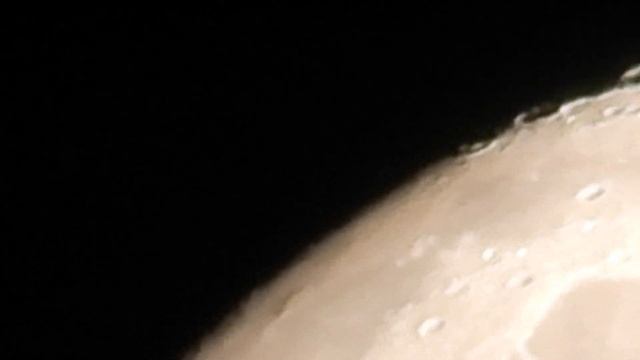 Луна и Юпитер - схождение 1 августа 2020 на полтора угловых градуса плюс кольца Сатурна и Марс смотреть онлайн