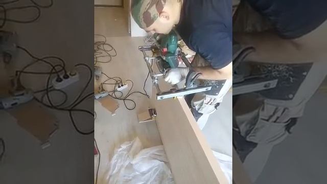 Врезка петель фрезерной кареткой смотреть онлайн