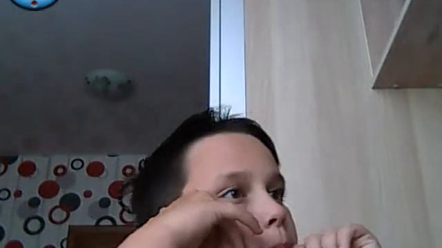 Мальчик ноет о любви смотреть онлайн