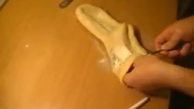 Sudraba tīrīšana. Karotes spodrināšana - Silver cleaning. Spoon shining смотреть онлайн