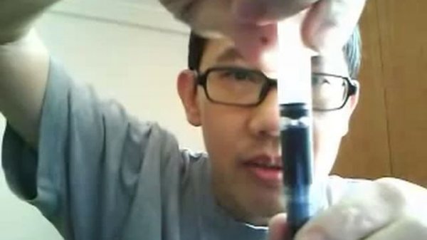 Refilling a Pilot Varsity/V fountain pen (without mauling your pen)