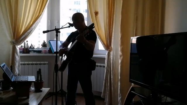 Распахнулись летом окна в сад