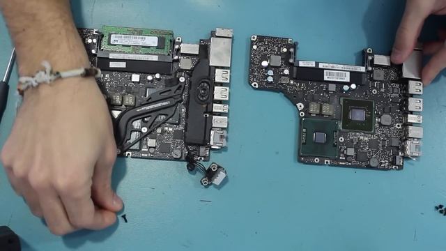Macbook Pro 13" Cambio Placa Base Mid 2010 смотреть онлайн