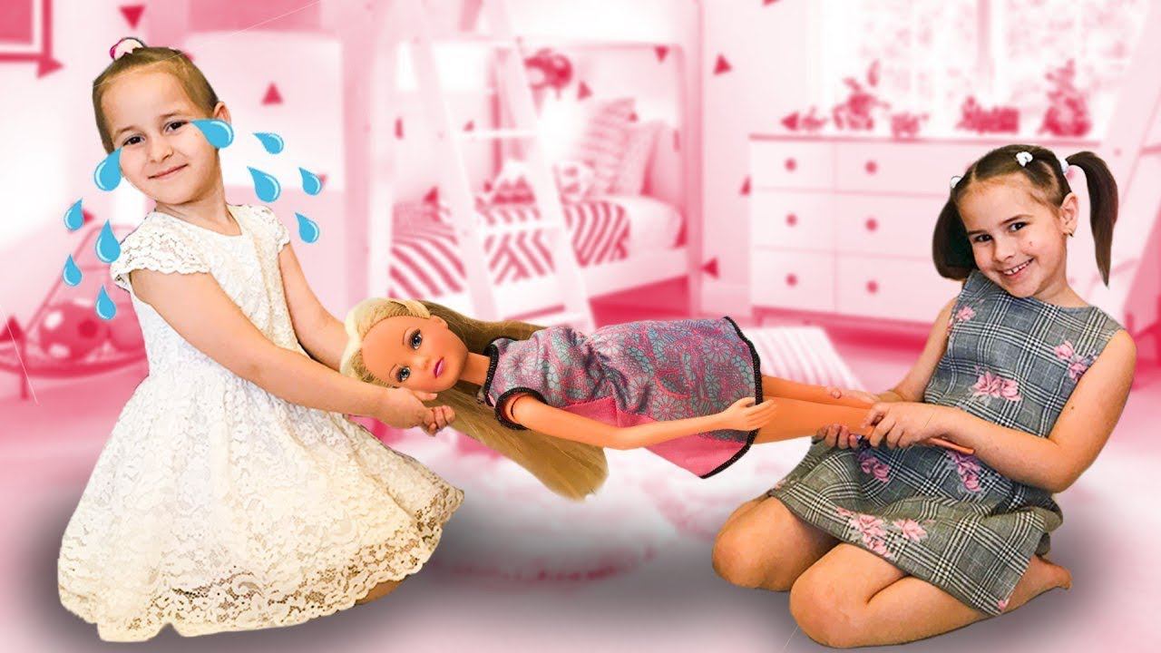 Алина и ее новые куклы Алинка и Юляшка снова играют в куклы Забавная история смотреть онлайн