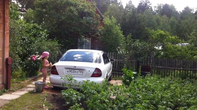 Помою ваш авто. Не дорого. Всего 2 шоколадки и мороженое. :))) смотреть онлайн