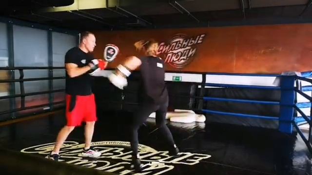 ?Женский бокс? смотреть онлайн