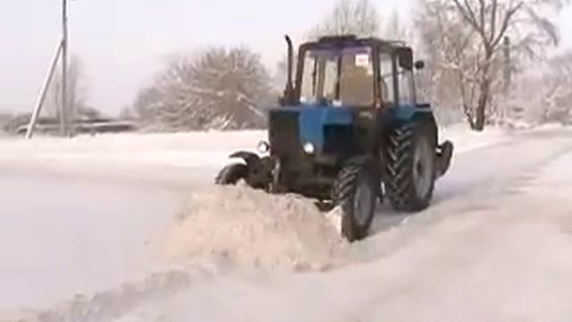 Сюжет дня - Очистка дорог от снега смотреть онлайн