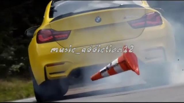 Ahzee / Go Gyal ?
#ahzee 
#go 
#go_gyal 
#bmw 
#yellow
#drift 
#drifting 
#road 
#english
#action