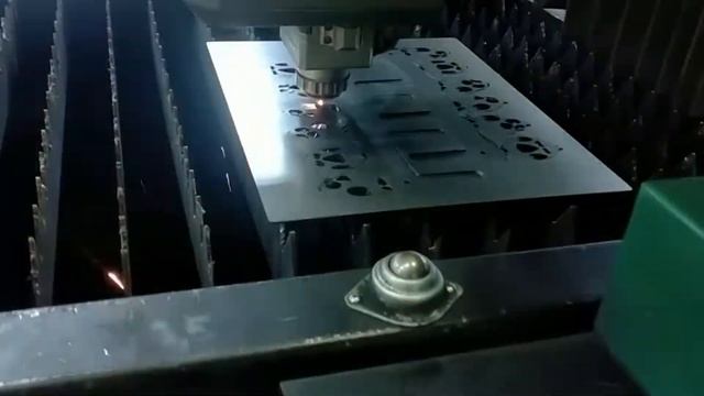 Ключница настенная (птички),изготовлена на лазерном станке смотреть онлайн