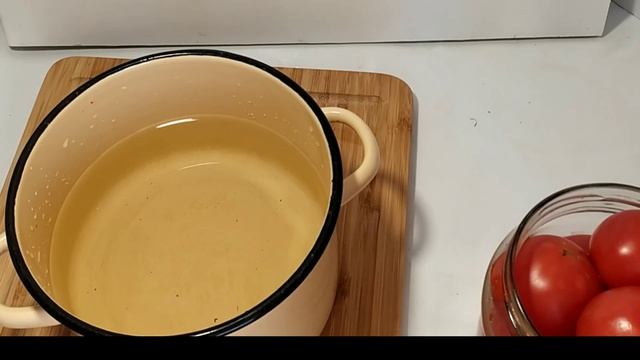 30 БАНОК УЛЕТАЮТ ЗА ЗИМУ ПОМИДОРЧИКИ В СНЕГУ смотреть онлайн