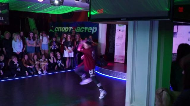 IV ФЕСТИВАЛЬ СОВРЕМЕННОГО ТАНЦА MUST DANCE: Кудравец Таня смотреть онлайн