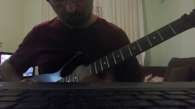 My 22 years old ibanez rg 320... a real legend.. смотреть онлайн