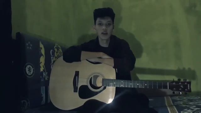 Review of F310P Yamaha guitar to fulfill the practice of English Literature | SMAN 1 Surade смотреть онлайн