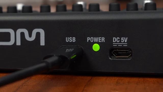 Interfaccia audio emulatore ZOOM GCE 3 - piccolo ma poderosissimo!! смотреть онлайн