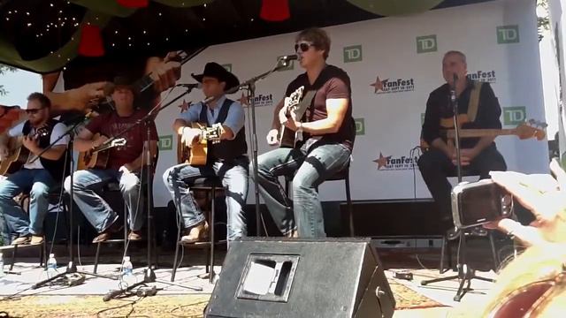 Jason Blaine - Run With Me смотреть онлайн