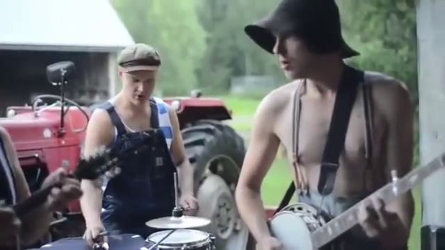 Thunderstruck by Steve'n'Seagulls LIVE смотреть онлайн