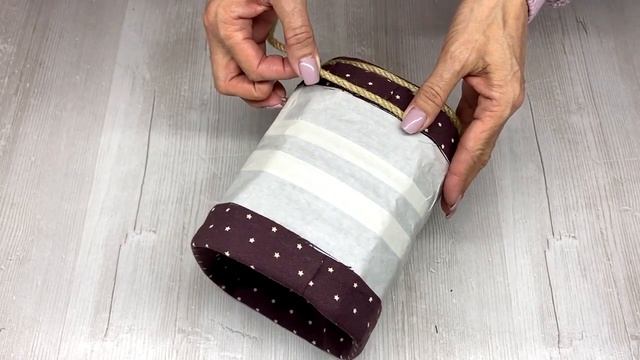 ЧТО СДЕЛАТЬ ИЗ ПЛАСТИКОВЫХ БУТЫЛОК 5 ЛИТРОВ | DIY органайзера для хранения из пластиковых бутылок смотреть онлайн