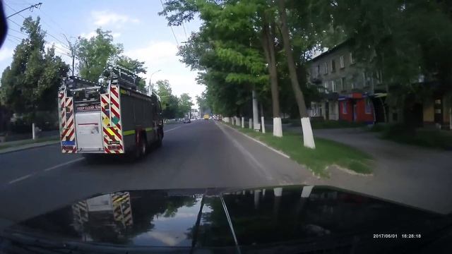 Новая пожарная машина от Великобритании. смотреть онлайн