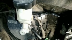 Замена главного цилиндра сцепления KIA Sportage 1.7 L  ??