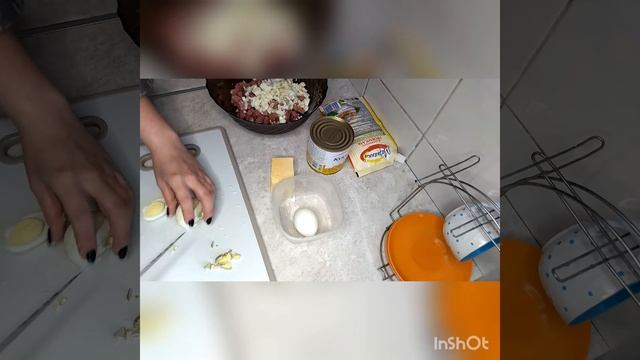 Салат ёжик-простой и вкусный. Предновогодний рецепт смотреть онлайн