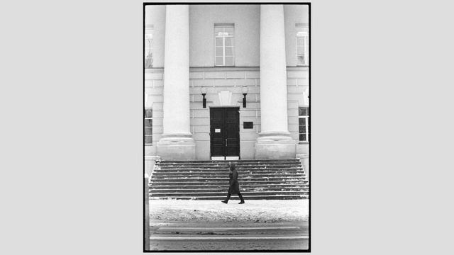 Canon EOS 500N // Ilford HP5+ 400 || Обзор смотреть онлайн