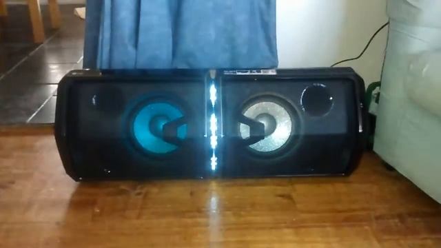 LG X-Boom Freestyler смотреть онлайн