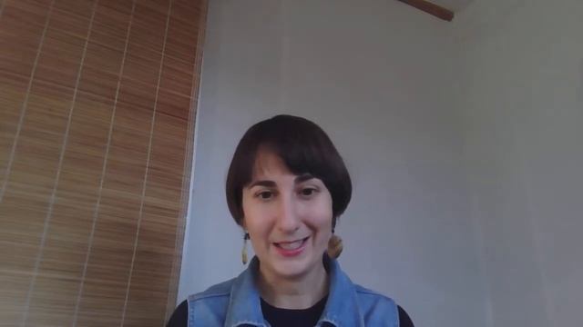 Скучно, нечего носить. Минимализм, когда очень мало вещей. смотреть онлайн