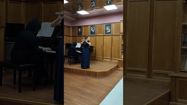 Клод Дебюсси,, Лунный свет’’ Бенджамин Годар,, Вальс’’. смотреть онлайн