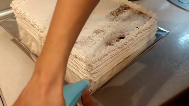 Торт книга из крема. Роза из крема 2 способа смотреть онлайн