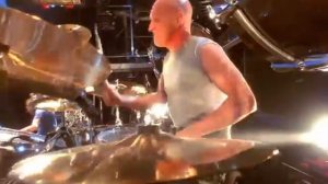 AC-DC - Shoot to Thrill (Live at Donington 8.17.91)