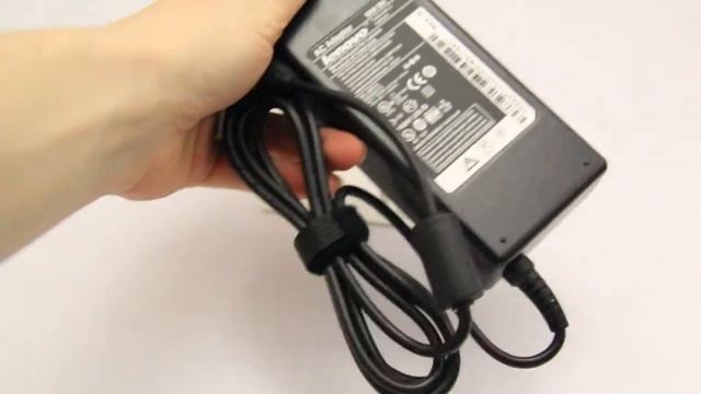 Зарядное устройство для ноутбука Lenovo 5.5х2.5 мм смотреть онлайн