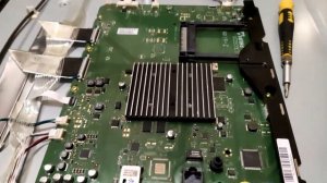 Ремонт телевизора Philips 55PFL6007. Шасси QFU2.1E. Отвал процессора.