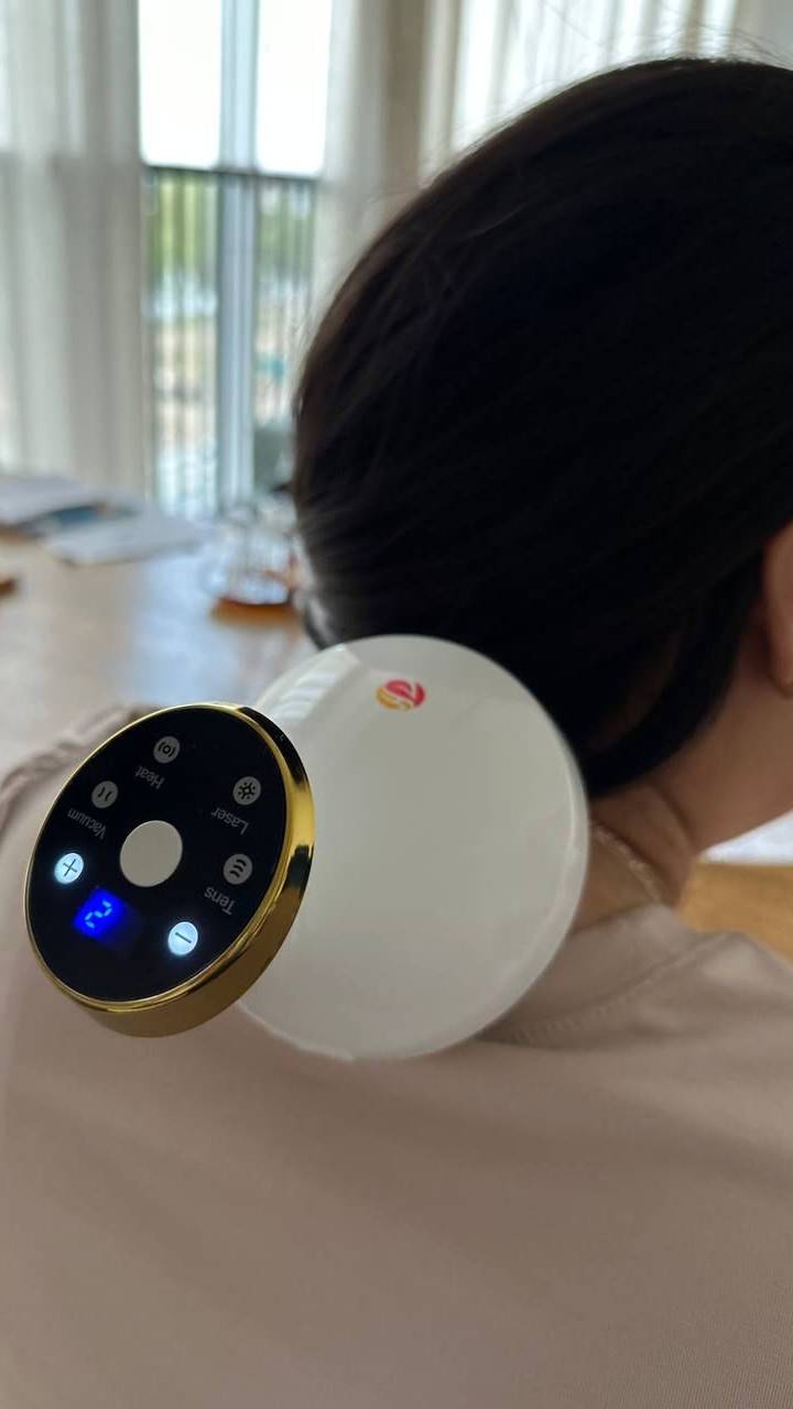 Мой первый импульсный массаж. Массажер сочетает функции: импульс, лазер, вакуум и термонагрев. смотреть онлайн