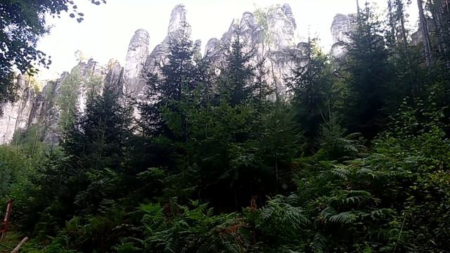 10. Жизнь с Любовью. Чехия. Праховские скалы. смотреть онлайн