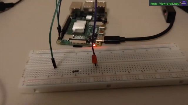Raspberry Pi 4 - LED Blink смотреть онлайн