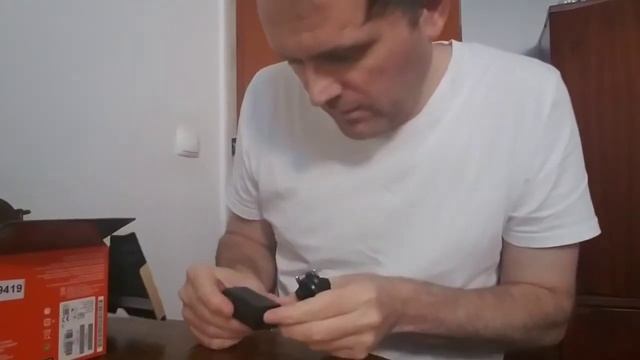 Unboxing the Sony Alpha 6400 Mirrorless Camera смотреть онлайн