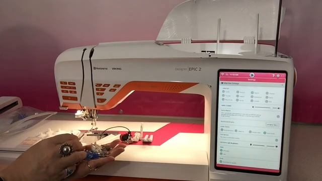 River City Sewing Husqvarna Viking Designer EPIC 2 The accessories смотреть онлайн
