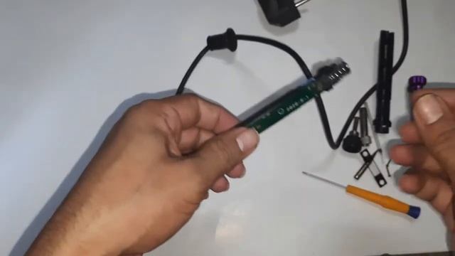 WHAT IS INSIDE A ELECTRONICS TEMPERATURE ADJUSTABLE SOLDERING IRON смотреть онлайн