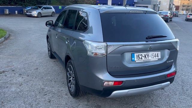 152 Mitsubishi Outlander 2.2 DI-D GX3 4WD 148 BHP 7 SEAT смотреть онлайн