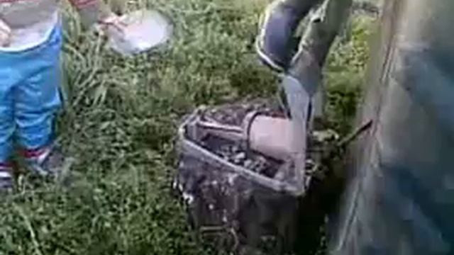 дети качают, качающим качком.. смотреть онлайн