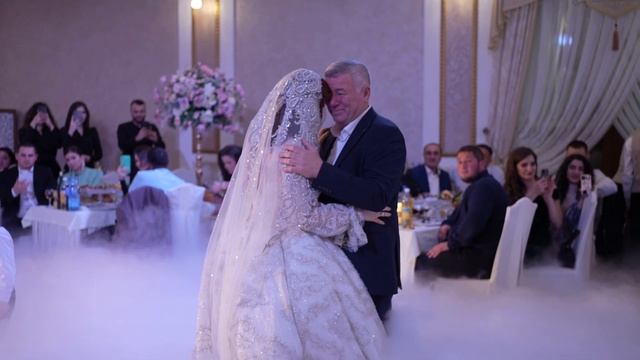 Медленный танец отца с дочерью на свадьбе смотреть онлайн
