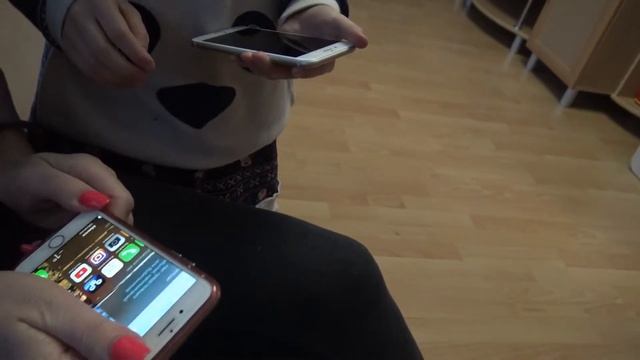 Дедушка Мороз подарил мне Айфон!!!!! Ура!!!! смотреть онлайн