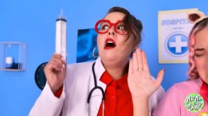 Хороший доктор против плохого доктора | Смешные уловки в больнице и веселые моменты!