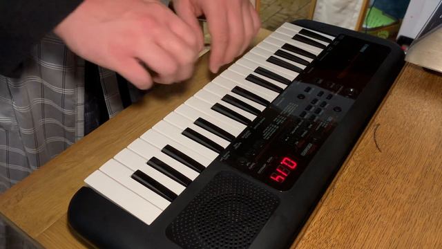 KALLI KOPPOLD | Morning Rhythm | Yamaha PSS-A50 im Schlafrock смотреть онлайн